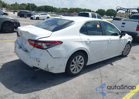 2021 Toyota Camry Le из США, поврежденный, VIN 4T1C11AK1MU598688